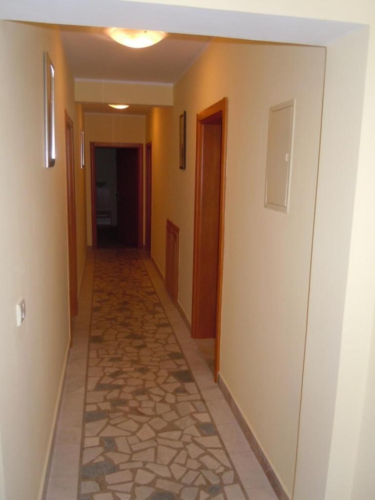 Apartments Mara บุดวา ภายนอก รูปภาพ
